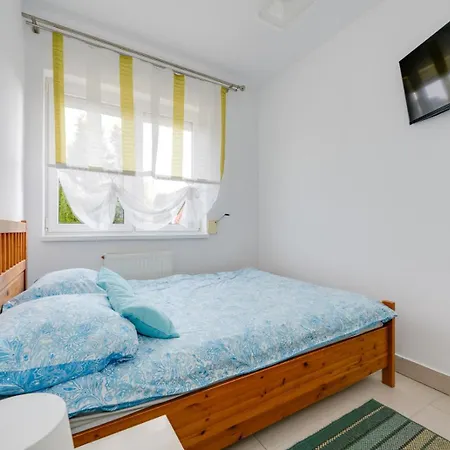 Πανσιόν Marina- Nad Morzem